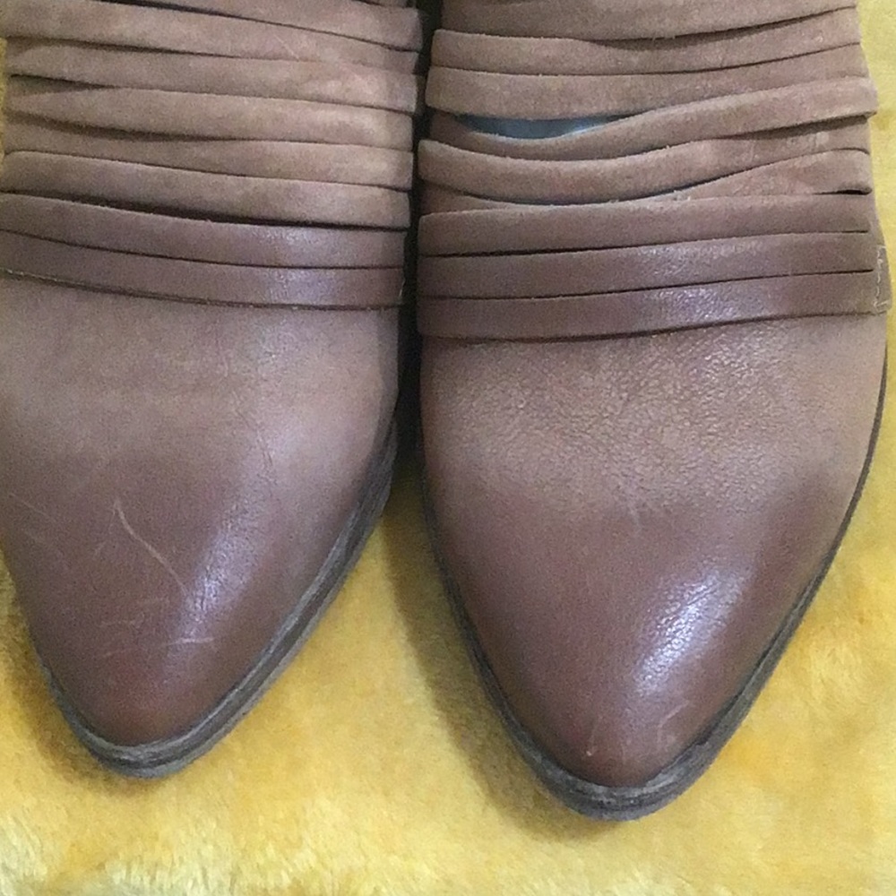 🆕 FREE PEOPLE Lost Valley Moccasin Bootie Distressed Leather - Picture 4 of 12